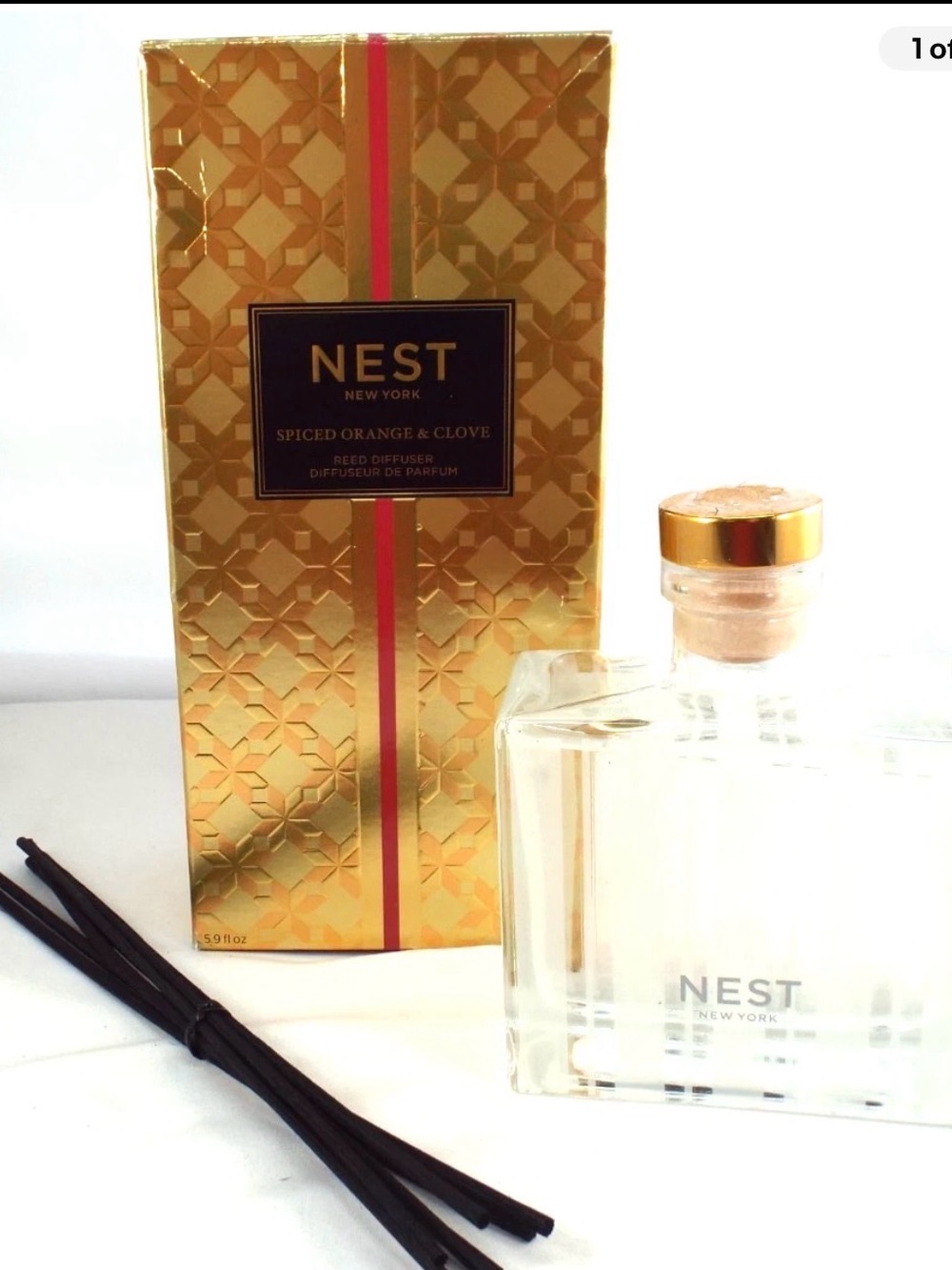 NEST Fragrances Spiced Orange & Clove Reed Diffuser — Gold and Black
